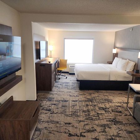 La Quinta By Wyndham Milwaukee Sw New Berlin Hotell Eksteriør bilde