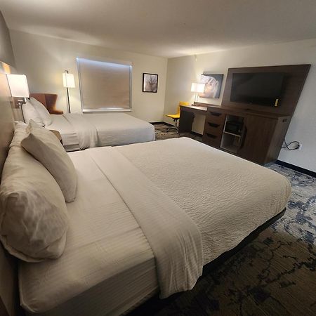 La Quinta By Wyndham Milwaukee Sw New Berlin Hotell Eksteriør bilde
