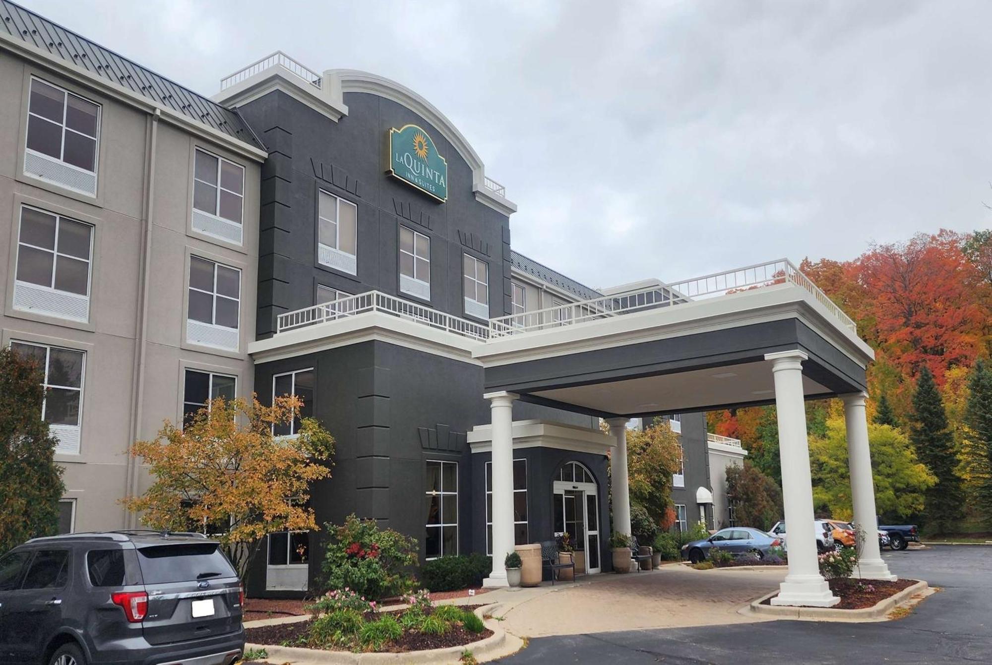 La Quinta By Wyndham Milwaukee Sw New Berlin Hotell Eksteriør bilde